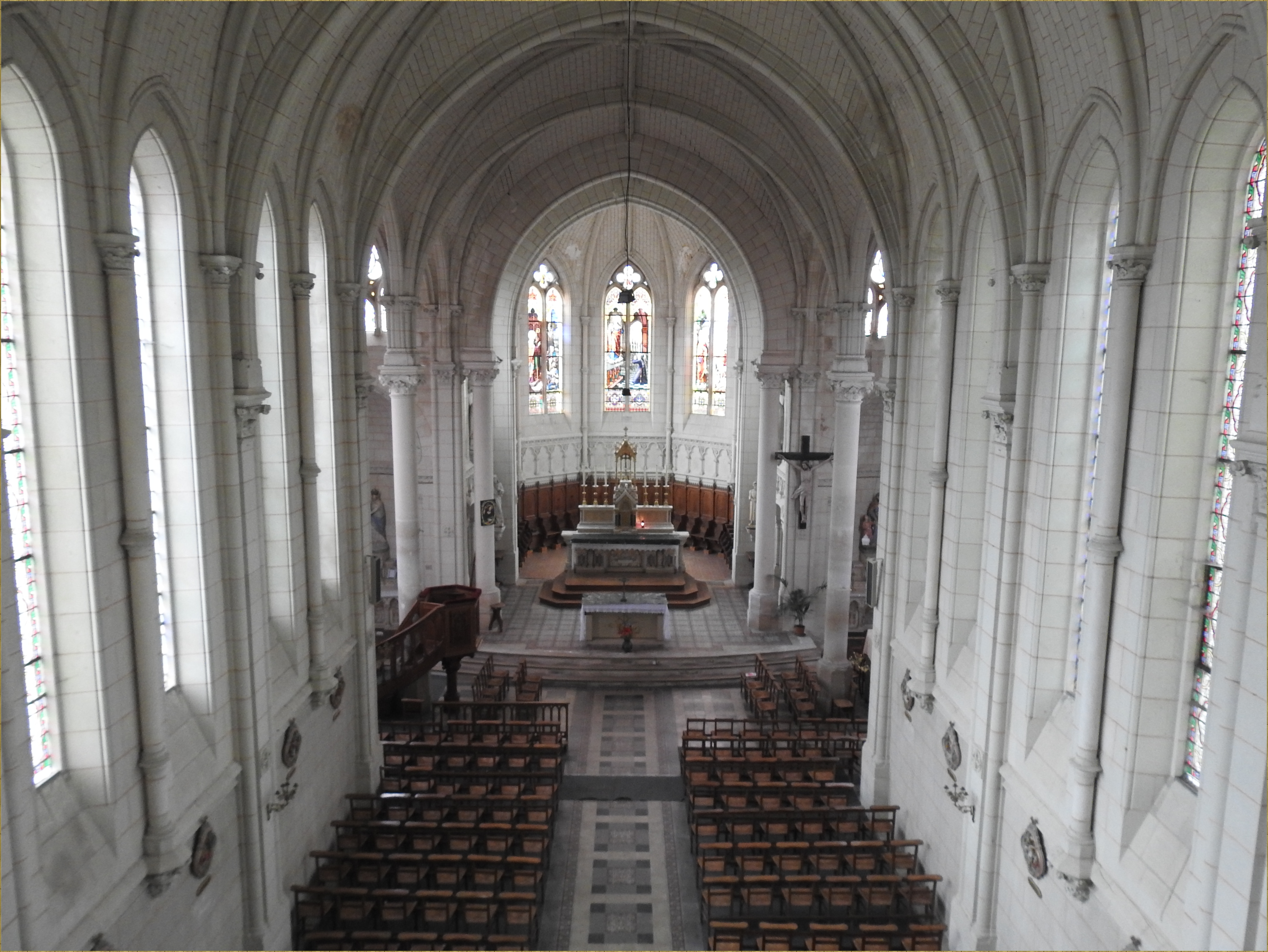 intérieur de L'Eglise